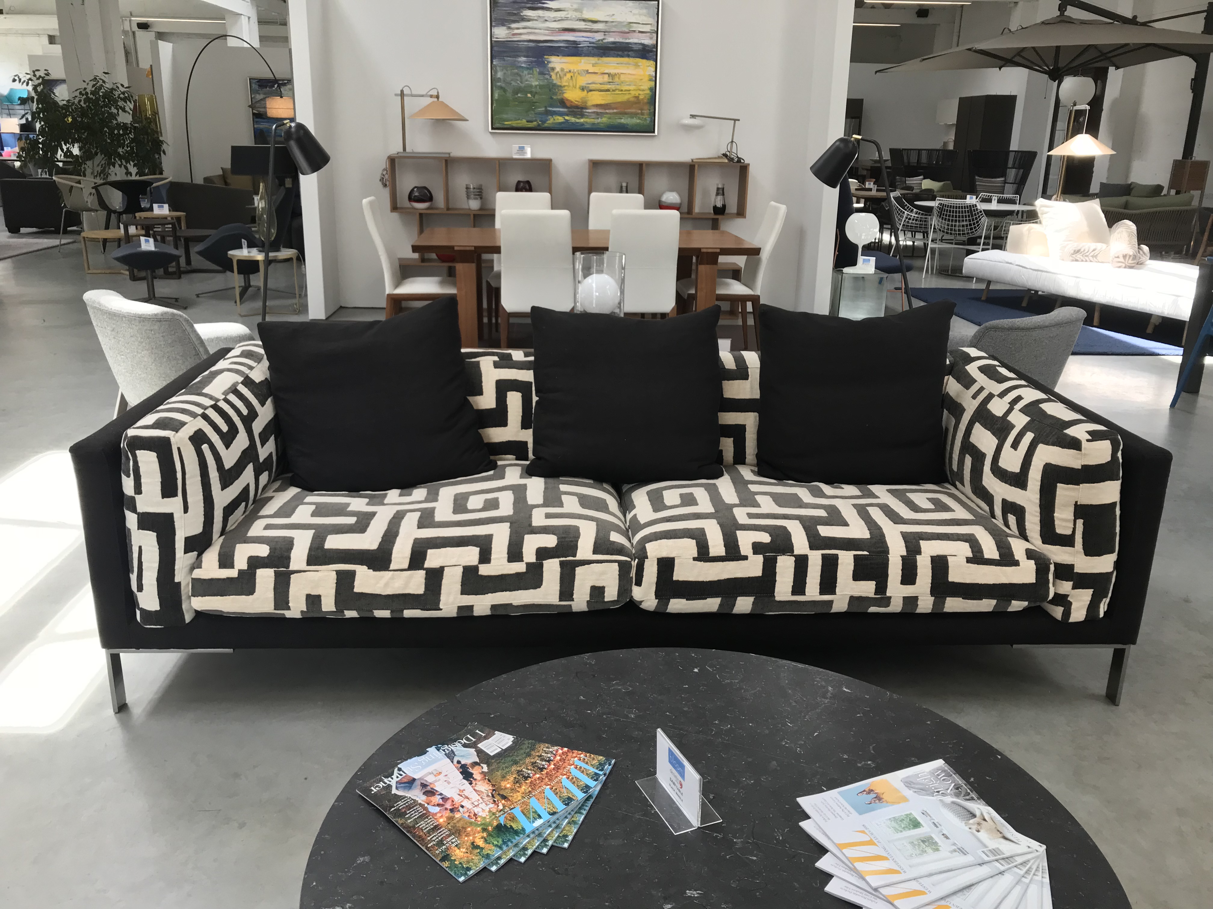 Play Sofa Showroom Clearance Sale Bloom Funiture Studio